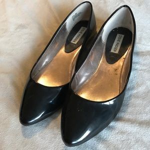 Black pointed flats